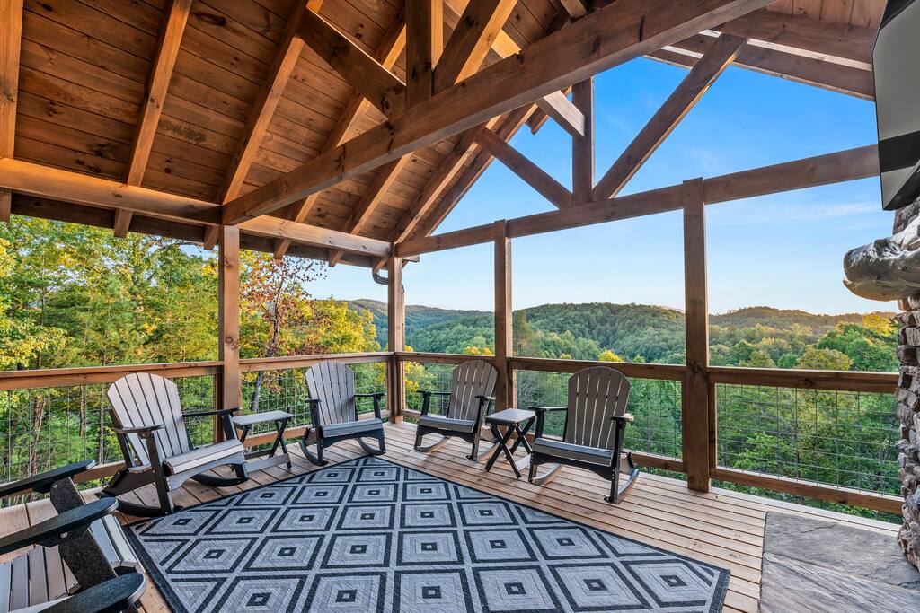 Time to wine down for the day at take in those views! Time to wine down for the day at take in those views! - Overlook Swim Lodge - Sevierville