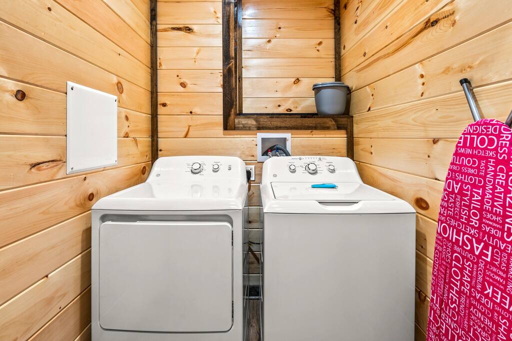 Overlook Swim Lodge - Sevierville Overlook Swim Lodge - Sevierville