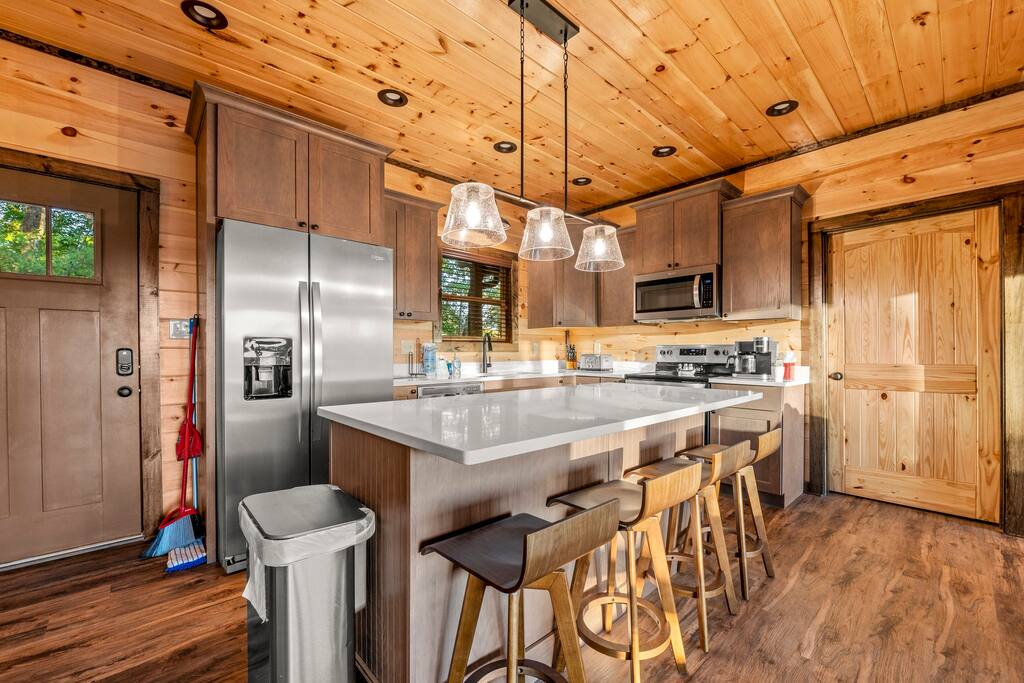 Overlook Swim Lodge - Sevierville Overlook Swim Lodge - Sevierville