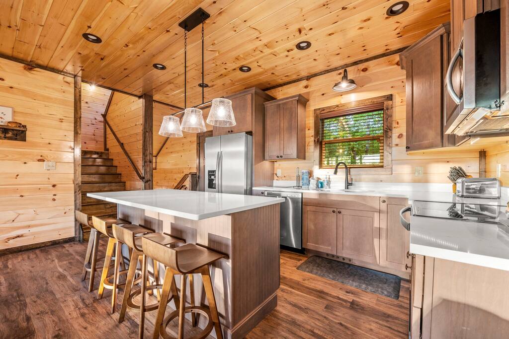 Overlook Swim Lodge - Sevierville Overlook Swim Lodge - Sevierville