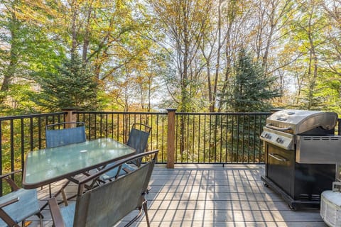 Specials Ski-in Ski-Out Cozy Mountainside Condo