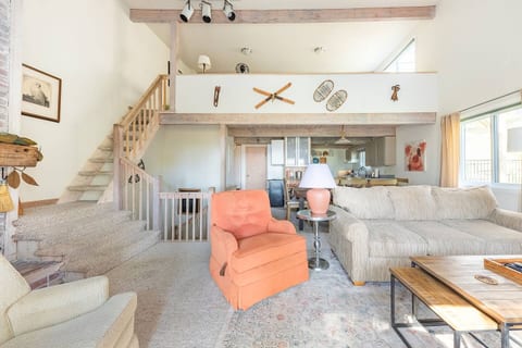 Specials Ski-in Ski-Out Cozy Mountainside Condo