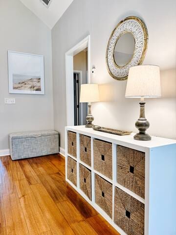 Charming Home - Near Champions Retreat Golf Club