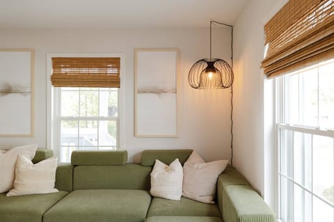 NEW! Playroom, Greenway & Park, Dog Friendly