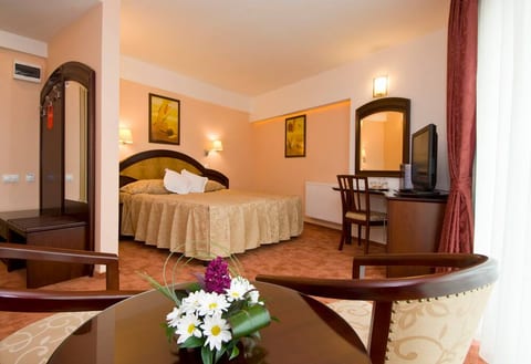 Duplex Suite in modern 4* Hotel near central park