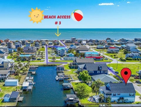 Less than 3 minute walk to the beach 