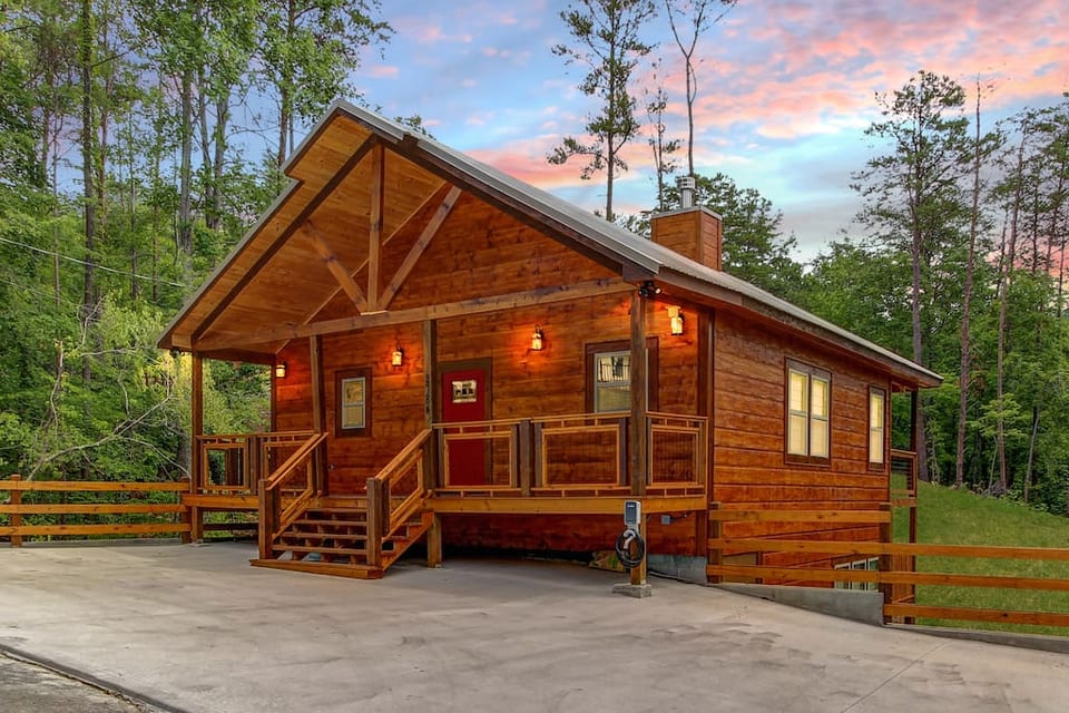 Peaceful & Easy roads! Hot-tub, EV Charger, Arcade - Sevierville