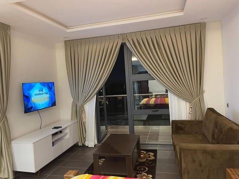 Park D-plus Apartments Studio - Cantonments