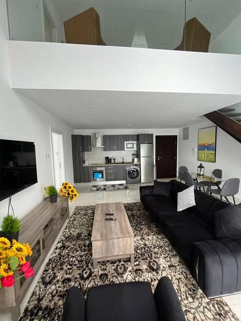 Embassy Garden Dplus 2Bed Duplex