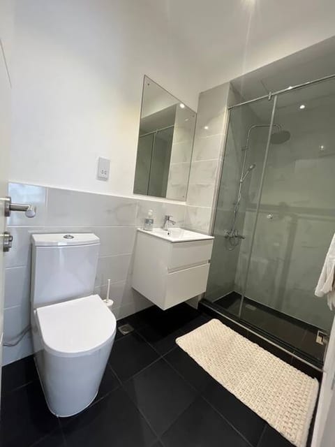 Embassy Gardens D-plus One bed + living Apartment