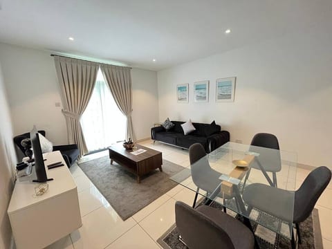 Embassy Gardens D-plus One bed + living Apartment