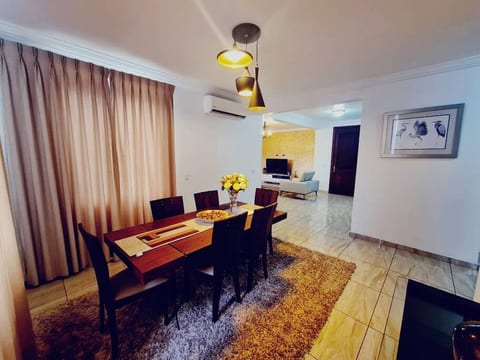 Bertha's Court D-plus Trendy 3 Bedroom Apartment