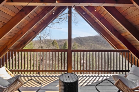 Upper level deck