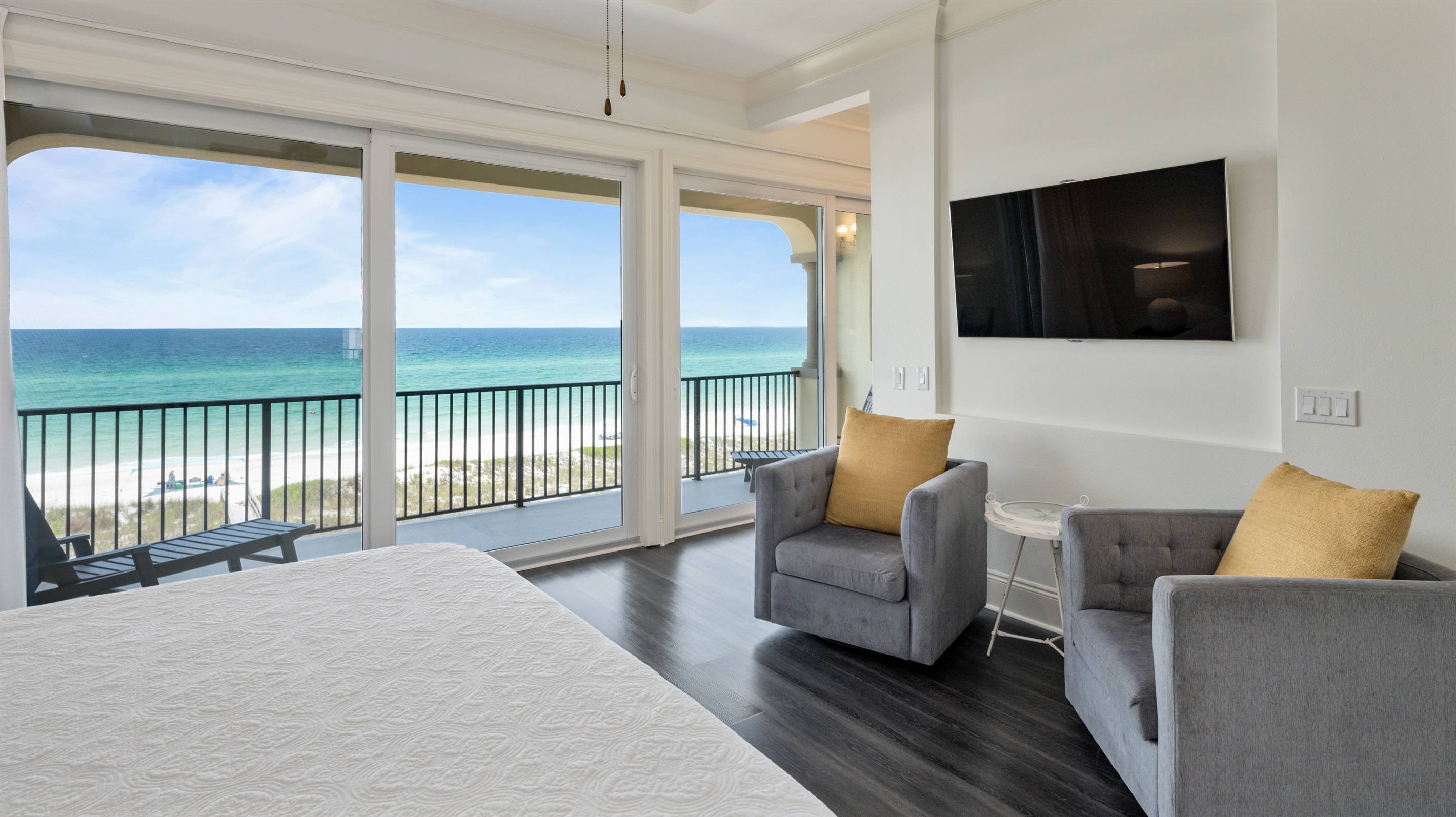 the-seaside-at-tuscany/