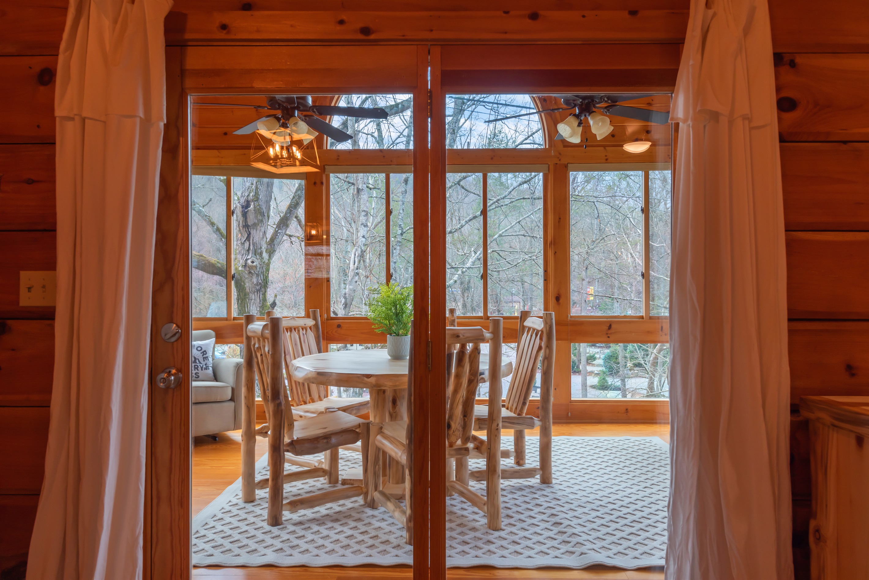 the-little-river-cabin/