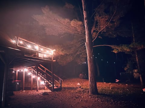The Overlook at Lake Koshkonong - Custom Log Cabin