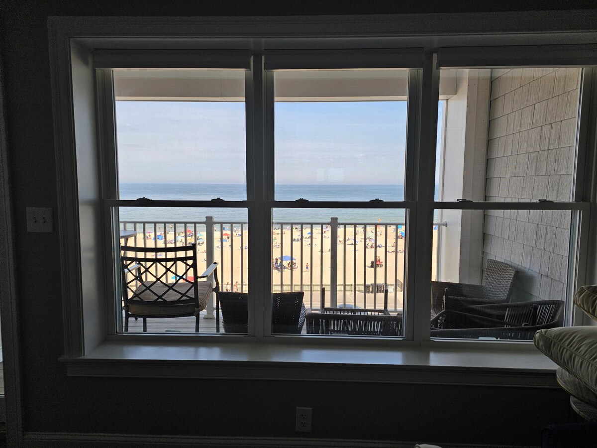 Oceanfront in prime location! - Hampton Oceanfront in prime location! - Hampton