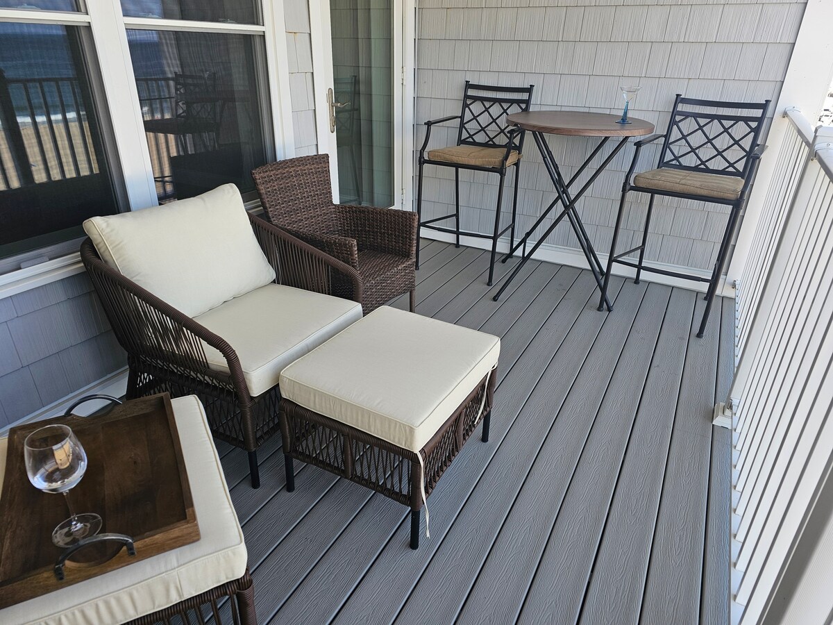 Oceanfront in prime location! - Hampton Oceanfront in prime location! - Hampton