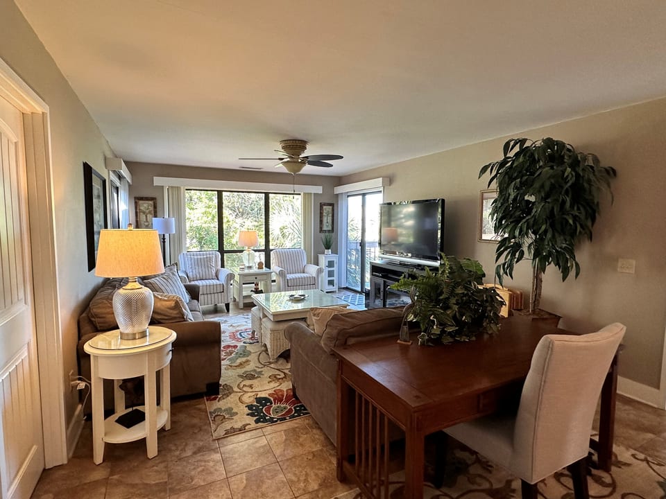 Living area with work desk