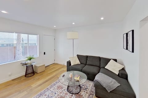 Tranquil NoHo Gem: Remodeled 1BR w/ EV Charger p70