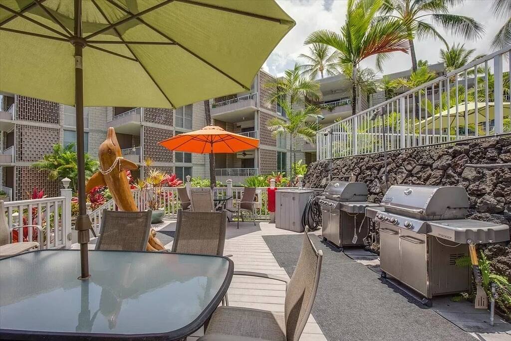 Very Clean-Newly Remodeled-Ocean Front View - Kona Very Clean-Newly Remodeled-Ocean Front View - Kona