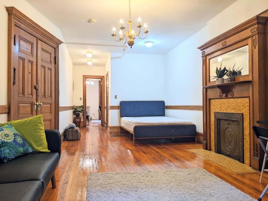 Amazing spacious apartment with a backyard - New York