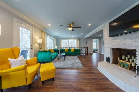 Pack Up Cove Updated waterfront home w/dock