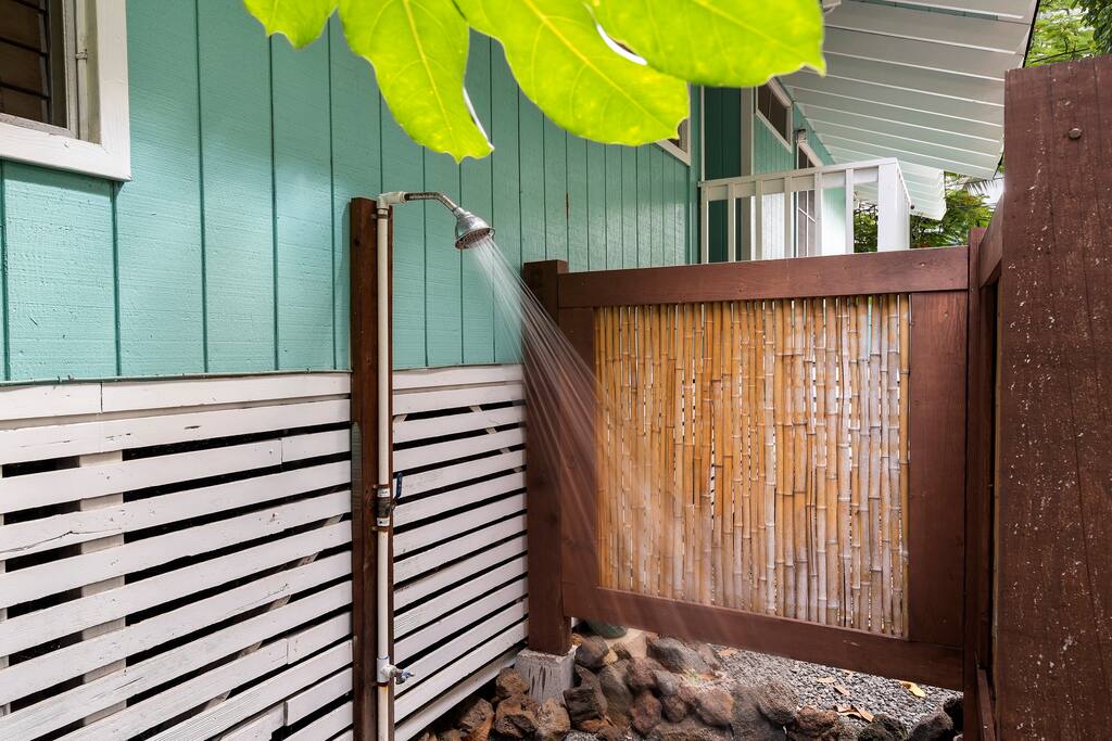 Outdoor shower to freshen up after a day at the beach or surfing at nearby Banyans - New A/C Central Kona Surf House 4bd/4bth Sleeps8 - Kona