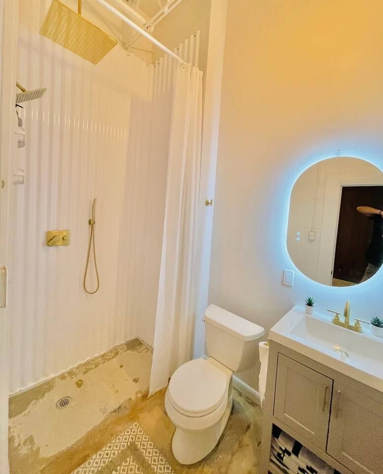 Art Foundry 10ksf Pool Pickle 10 Bedroom Sleep 40