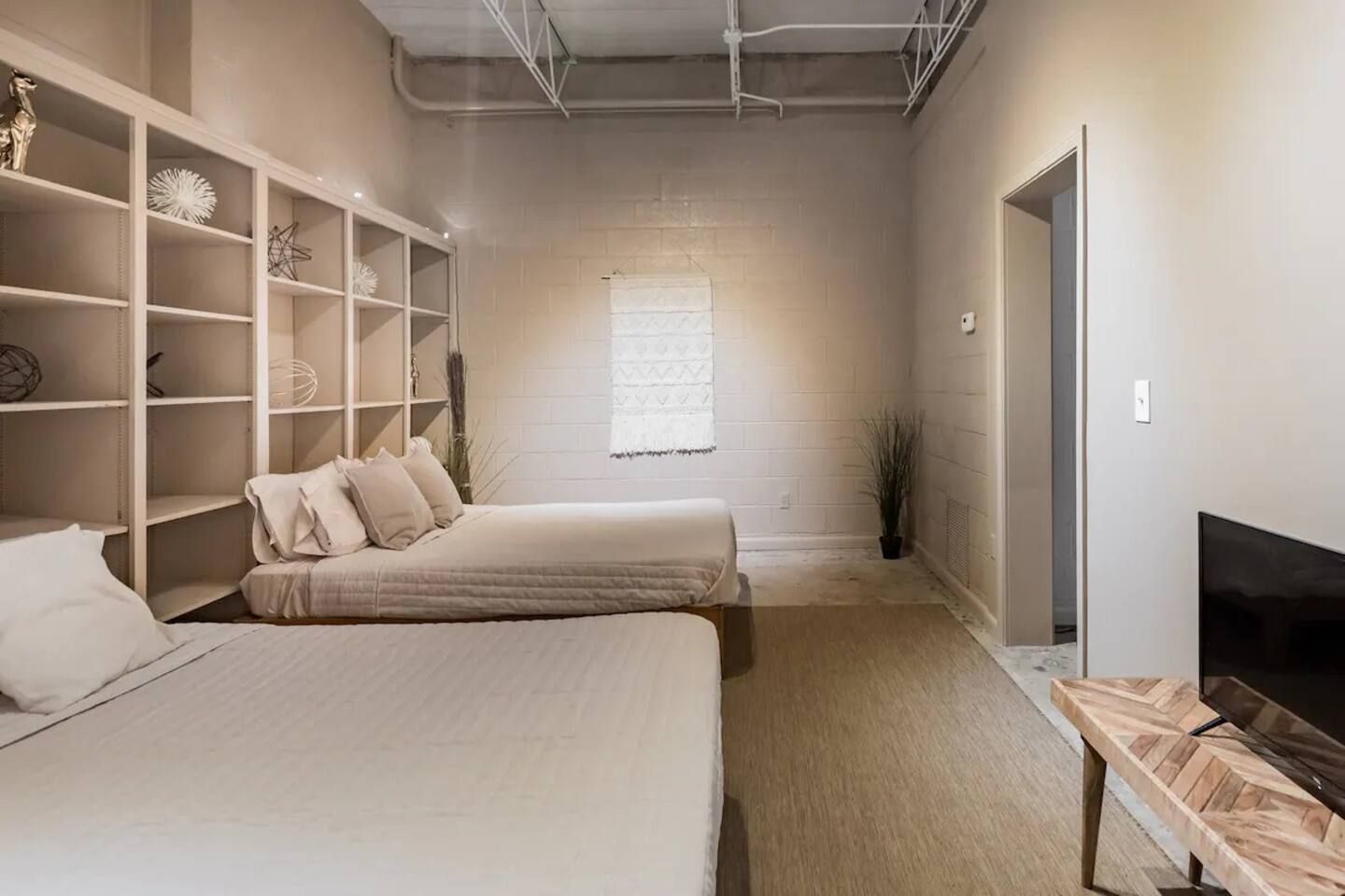 Art Foundry 10ksf Pool Pickle 10 Bedroom Sleep 40