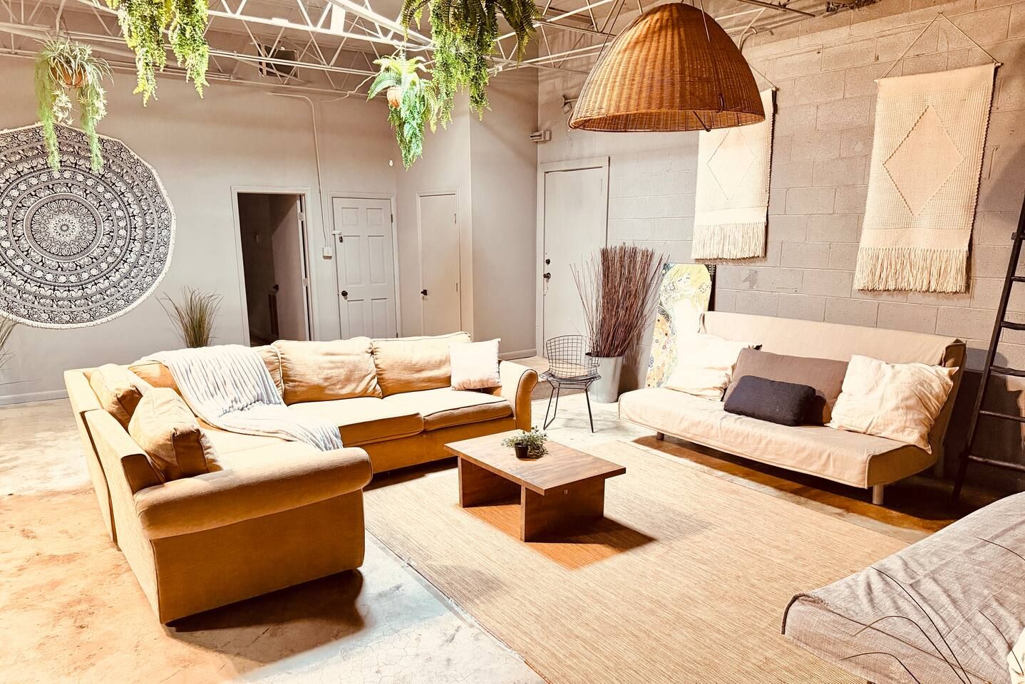 Art Foundry 10ksf Pool Pickle 10 Bedroom Sleep 40