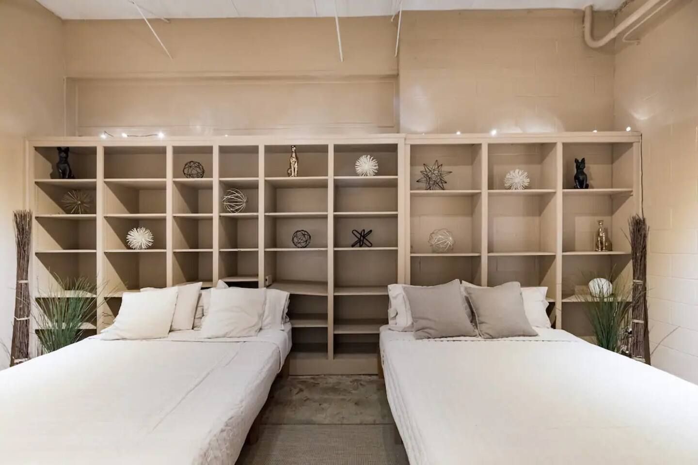 Art Foundry 10ksf Pool Pickle 10 Bedroom Sleep 40