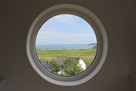 Master Bedroom Porthole