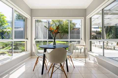 Amazing family friendly home, Cusp of Werri Beach