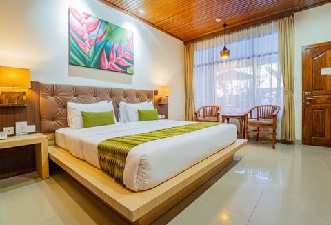 Nice room near the beach and with Balinese design