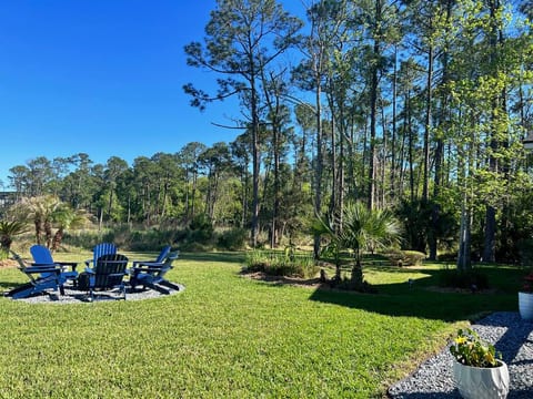 MarshView Oasis-Near Mayo-King Bed-Private Retreat