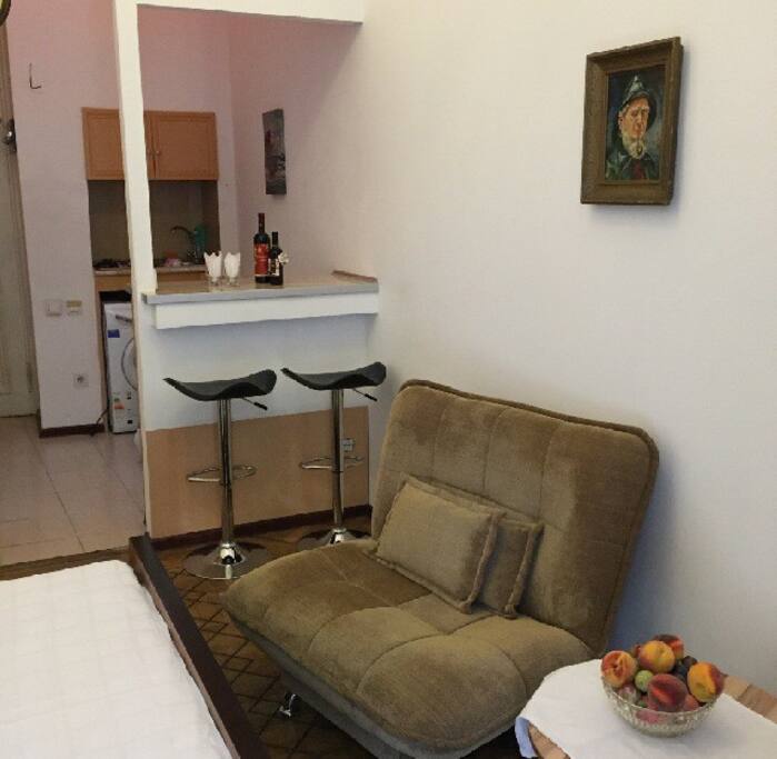 sololaki-apartment-in-150-y-o-art-nouveau-house/