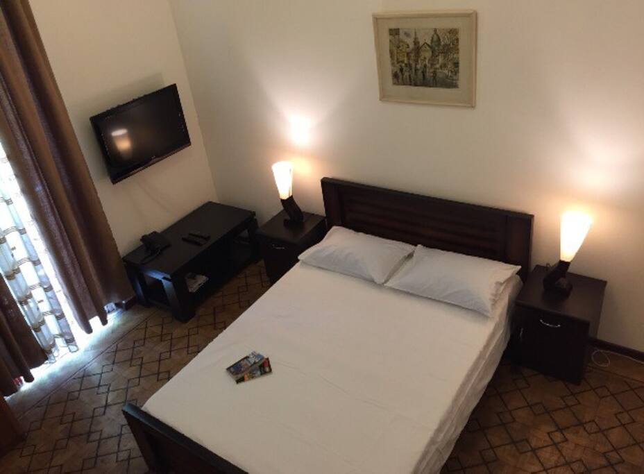 sololaki-apartment-in-150-y-o-art-nouveau-house/