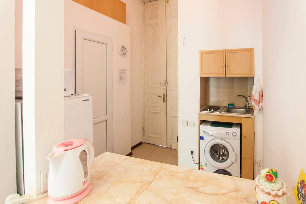 sololaki-apartment-in-150-y-o-art-nouveau-house/