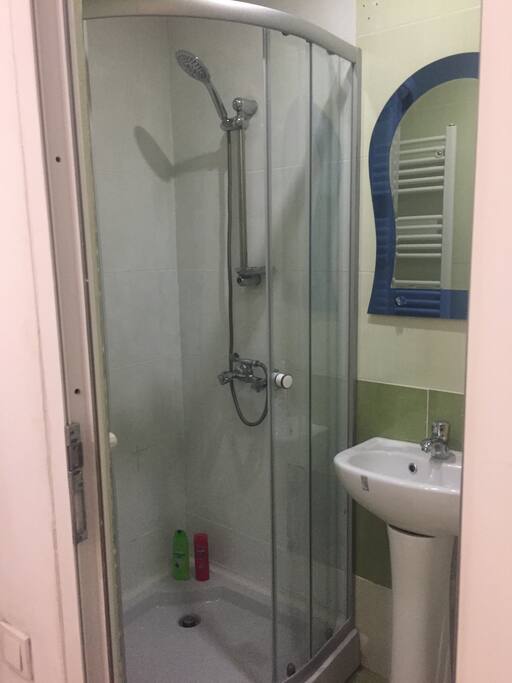 sololaki-apartment-in-150-y-o-art-nouveau-house/