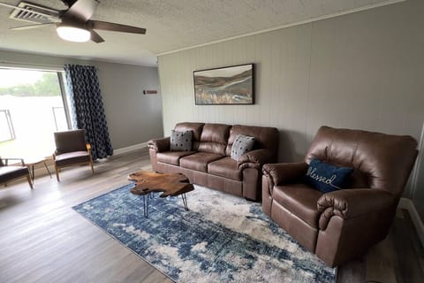 Living Room with Fold out couch