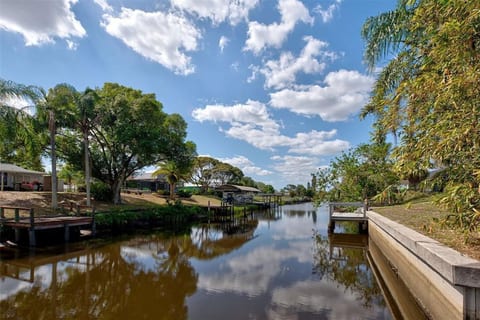 Abigial's Cottage Snowbird & pet friendly