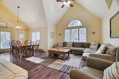 Dreamy Mountain & Lake Escape | Sleeps 14 | 5 BR