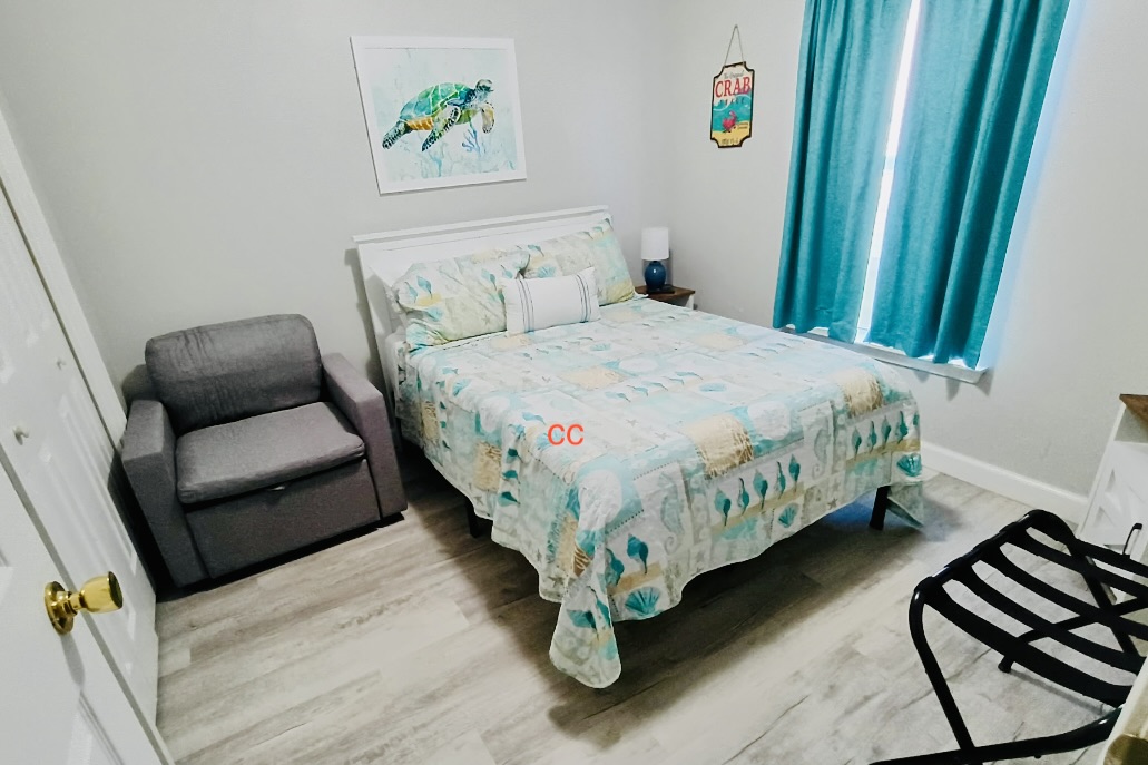 Sea Breeze Retreat - Photo 9