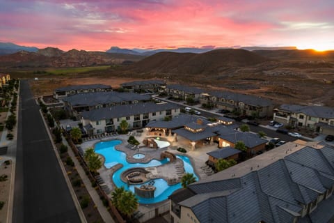 Downtown Hurricane | Resort pool/Spa | Sleeps 24+