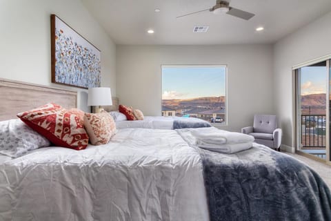 Zion Adventure: 6BR, Private POOL & Spa, 20 guests