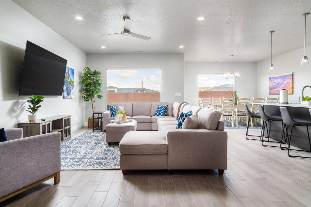 zion-adventure:-6br-private-pool-and-spa-20-guests/