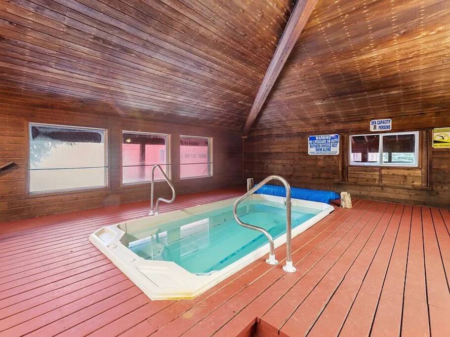 Slope-Side | Swim, Ski & Play | Starlink WiFi!