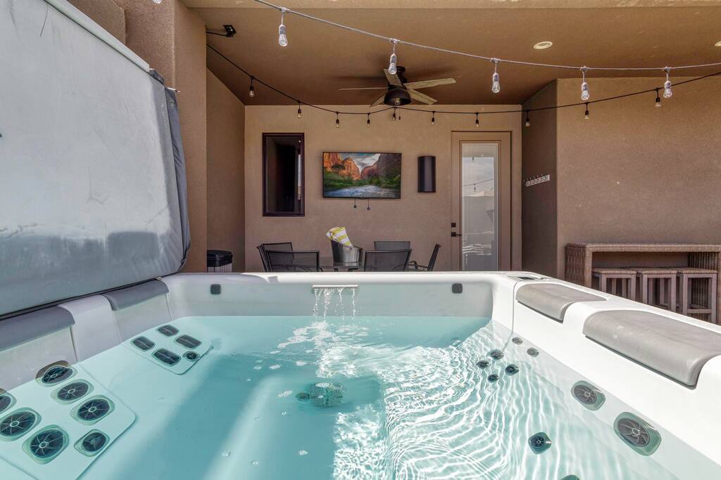 luxury-view-or-private-spa-or-14+/
