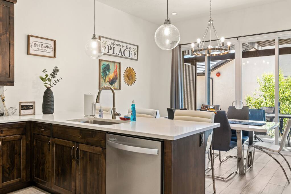 zion-springs-in-ocotillo-or-pool-+-spa-or-8-guests/
